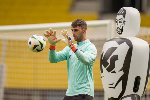 SOCCER - AUT vs SRB, test match VIENNA,AUSTRIA,03.JUN.24 - SOCCER - OEFB International Friendly, Länderspiel, Nationalmannschaft match, Austria vs Serbia, preview, training Team AUT. Image shows Niklas Hedl (AUT).  GEPAxpictures xJohannesxFriedl