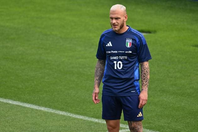 Italian player Federico Dimarco during Italy training session, UEFA European Football Championship in Florence, Italy, June 03 2024  Copyright: xLisaxGuglielmi IPAxSportx xipa-ax xx IPA_46789648 IPA_Agency_IPA46789648