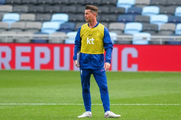 June 3, 2024, Minneapolis, Minnesota, USA: South Korea s women national soccer team coach COLIN BELL during an open practice ahead of the United States vs South Korea womenÃ¢â‚¬â ¢s International Friendly, Länderspiel, Nationalmannschaft match at Allianz Field in St. Paul. Minneapolis USA - ZUMAg254 20240603_zsp_g254_025 Copyright: xStevenxGarciax