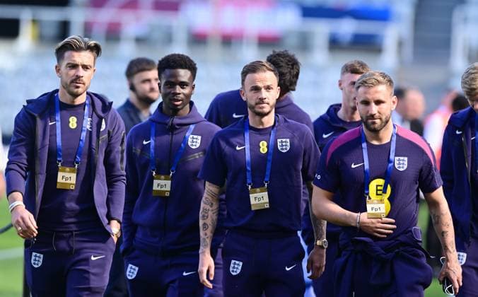 England s Jack Grealish, James Maddison and Luke Shaw arrive for the game England v Bosnia and Herzegovina, International Friendly, Länderspiel, Nationalmannschaft Football, St James Park, Newcastle, UK, 03 June 2024 EDITORIAL USE ONLY No use with unauthorised audio, video, data, fixture lists, club league logos or live services. Online in-match use limited to 120 images, no video emulation. No use in betting, games or single club league player publications.  Copyright: xGreigxCowie Shutterstockx 14520843o