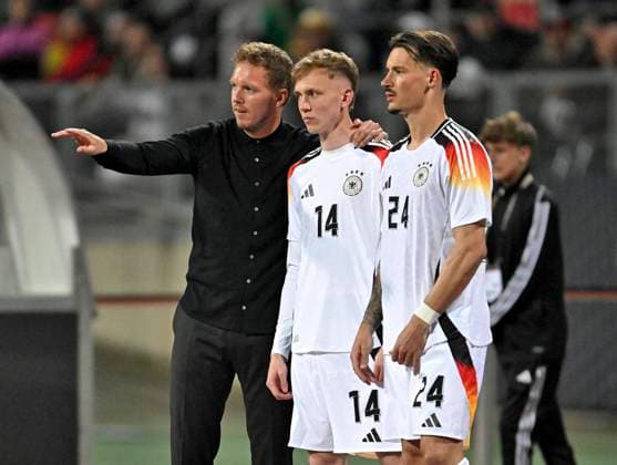03.06.2024, Fussball Nationalteams Freundschaftsspiele 2024, Länderspiel, Deutschland - Ukraine, im Max-Morlock-Stadion (Nürnberg). v.l. Trainer Julian Nagelsmann (Deutschland), Maximilian Beier (Deutschland) und Robin Koch (Deutschland)