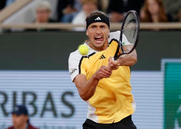 Sport Themen der Woche KW23 Sport Bilder des Tages Alexander Zverev (GER) Tennis - French Open 2024 - Roland Garros - Paris - - France - 3 June 2024. *** Alexander Zverev GER Tennis French Open 2024 Roland Garros Paris France 3 June 2024 Copyright: xJuergenxHasenkopfx