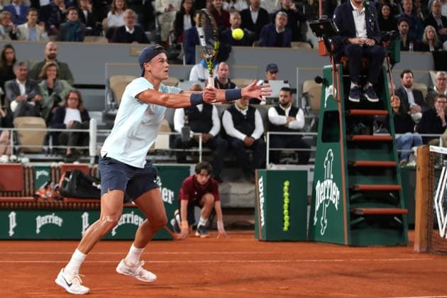 3rd June 2024; Roland Garros, Paris, France; 2024 French Open Tennis tournament, Day 9; Holger Rune plays a forehand return against Alexander Zverev (deu)  ActionPlus12650712 JonxBromley