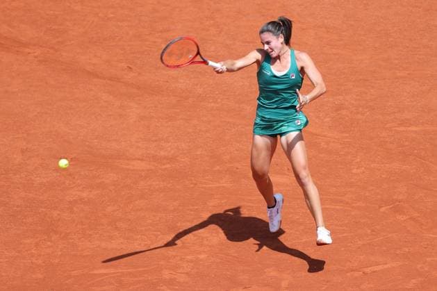 Emma Navarro, USA, during fourth round of 2024 French Open at Roland Garros, Paris, 03 06 2024; -