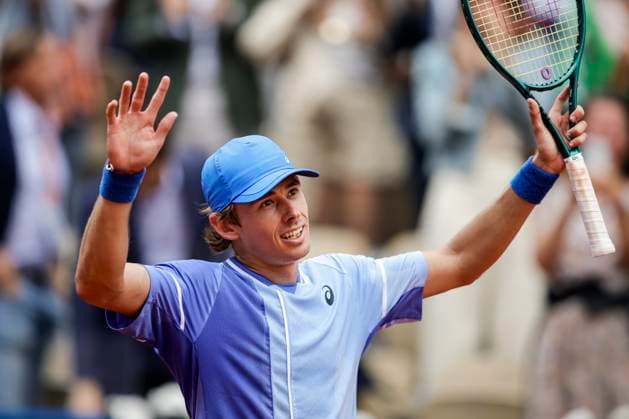 Alex de Minaur of Australia celebrates after winning his match against Daniil Medvedev during the Men™s Singles Round of 16 of 2024 French Open - Day 9 at Roland Garros on June 3, 2024 in Paris, France. (Photo by JustPictures) Paris Roland Garros France