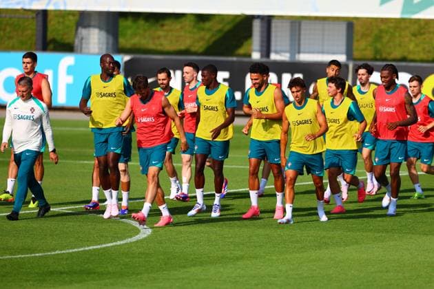 Portugal Fussball Nationalmannschaft, Selecao, Training 03.06.2024, warm-up, Vorbereitung zur Europameisterschaft 2024 , Copyright: FernandoxSoares