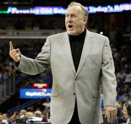 NBA, Basketball Herren, USA 2011: Rockets vs Hornets APR 06 April 06, 2011: Houston Rockets head coach Rick Adelman reacts during the NBA basketball game between the New Orleans Hornets and the Houston Rockets at the New Orleans Arena in New Orleans, LA.(Credit Image: & 169; Jonathan Bachman Cal Media) New Orleans Louisiana U.S. EDITORIAL USE ONLY Copyright: xx ZUMA-20110406_zaf_c04_059.jpg JonathanxBachmanx csmphoto436049