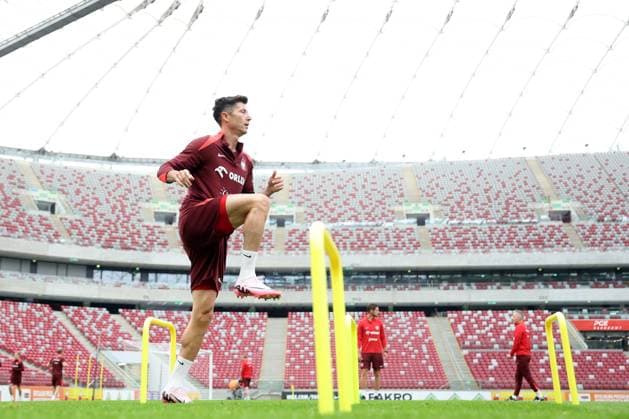WARSZAWA 04.06.2024 TRENING REPREZENTACJI POLSKI--- POLISH FOOTBALL national team, Nationalteam TRAINING SESSION IN WARSAW ROBERT LEWANDOWSKI FOT. PIOTR KUCZA FOTOPYK NEWSPIX.PL --- Newspix.pl POLAND OUT!  240604PYK049