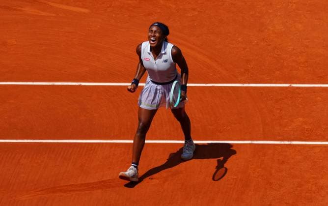 Coco Gauff celebrates her quarter final win over Ons Jabeur French Open Tennis, Day 10, Tennis, Roland Garros, Paris, France - 04 June 2024  Copyright: xJavierxGarcia Shutterstockx 14521933c