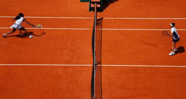 Coco Gauff and Ons Jabeur battle at the net French Open Tennis, Day 10, Tennis, Roland Garros, Paris, France - 04 June 2024  Copyright: xJavierxGarcia Shutterstockx 14521933j