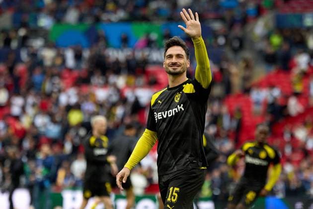 LONDON, ENGLAND, JUNE 01: Mats Hummels of Borussia Dortmund is reacting during training prior to the UEFA Champions League final soccer match between Borussia Dortmund and Real Madrid at Wembley Stadium in London, England on June 01, 2024, UEFA Champions League Final - Borussia Dortmund v Real Madrid