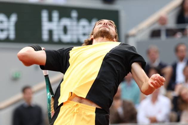 ROLAND GARROS 2024 Thierry Larret Maxppp. Tennis. Roland Garros 2024. Internationaux de France de tennis. Stade Roland Garros, Paris (75). Le 4 juin 2024. Quart de finale. Court Philippe Chatrier : Court Philippe Chatrier : Stefanos TSITSIPAS (GRE) vs Carlos ALCARAZ (ESP) PARIS (75) STADE ROLAND GARROS PARIS ILE DE FRANCE FRANCE  Copyright: xThierryxLarret MAXPPPxThierryxLarretx TL_20240604_2009 0493366258st