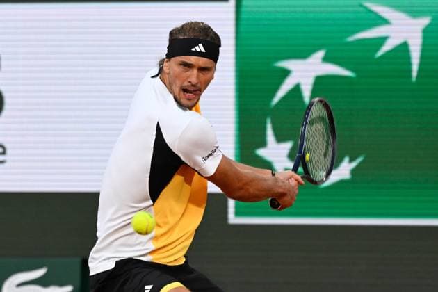 Alexander Zverev ( Allemagne ) during the 2024 French Open at Roland Garros on June 5, 2024 in Paris, France. ( Photo by federico pestellini panoramic ) - TENNIS : Roland Garros 2024 - Internationaux de France - 05 06 2024 FedericoPestellini Panoramic 
