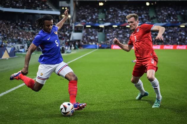 Friendly football match - France v Luxembourg French defender Jules Kounde kicks the ball during a friendly football match between France and Luxembourg at the Stage Saint-Symphorien stadium in Metz on June 5, 2024. Photo by Firas Abdullah ABACAPRESS.COM Metz Lorraine France  Copyright: xAbdullahxFiras ABACAx