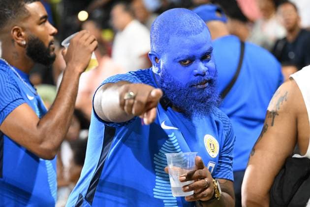 Sport Bilder des Tages WILLEMSTAD - Curacao supporter during the World Cup qualifying Concacaf match between Curacao and Barbados at the Ergilio Hato stadium on June 5, 2024 (local time) in Willemstad, Curacao. ANP Hollandse Hoogte World Cup 2026 Qualifiers Concacaf 2024 xVIxANPxSportx xGerritxvanxKeulenxIVx 500410291 originalFilename: 500410291.jpg