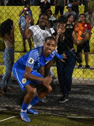 WILLEMSTAD - Jearl Margaritha of Curacao celebrates the victory with family during the World Cup qualifying Concacaf match between Curacao and Barbados at the Ergilio Hato stadium on June 5, 2024 (local time) in Willemstad, Curacao. ANP Hollandse Hoogte World Cup 2026 Qualifiers Concacaf 2024 xVIxANPxSportx xGerritxvanxKeulenxIVx 500411383 originalFilename: 500411383.jpg