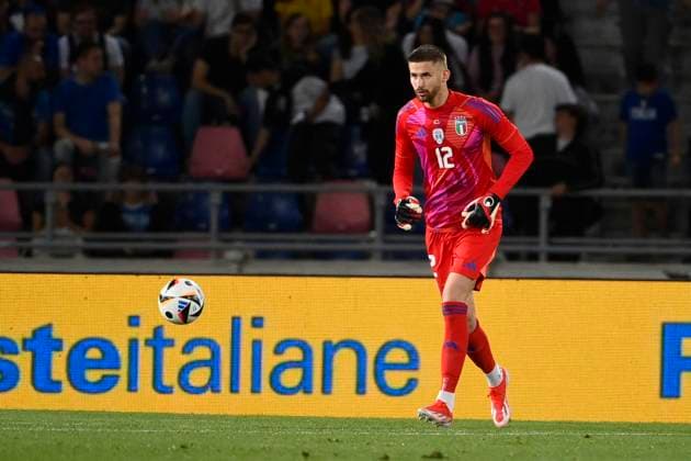 4th June 2024; Stadio Renato Dall Ara, Bologna, Italy; International Football Friendly, Italy versus Turkey; Guglielmo Vicario of Italy in action  ActionPlus12651166 BestxImages