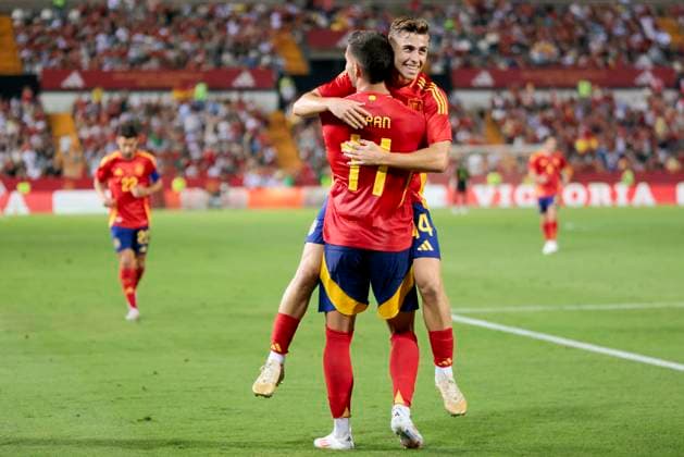 Sport Themen der Woche KW23 Sport Bilder des Tages Spain v Andorra - International Friendly, Länderspiel, Nationalmannschaft Ferran Torres of Spain and Fermin Lopez of Spain are celebrating a goal during the Friendly Match - Euro 2024 match between Spain and Andorra at Nuevo Vivero in Badajoz, Spain, on June 05, 2024. Badajoz Spain  Copyright: xDAXxImagesx originalFilename:daximages-spainvan240605_npuZQ.jpg