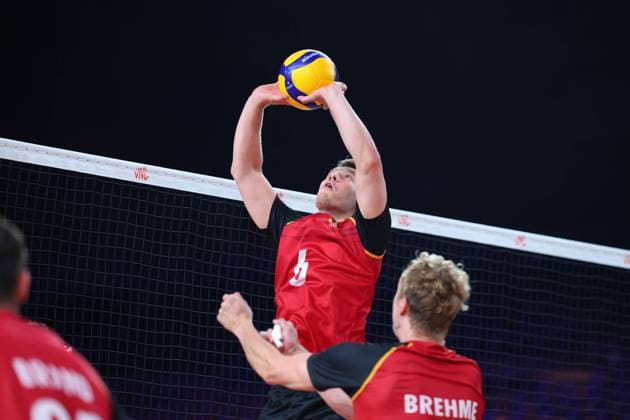 Sport Bilder des Tages Johannes Tille (GER), JUNE 6, 2024 - Volleyball : FIVB Volleyball Nations League 2024 Men s Preliminary Round between Bulgaria - Germany at West Japan General Exhibition Center, Fukuoka, Japan. Noxthirdxpartyxsales  (255565995)