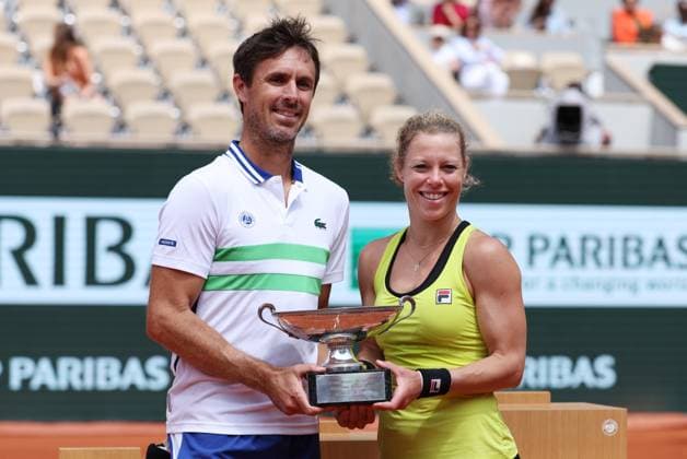 (240606) -- PARIS, June 6, 2024 -- Laura Siegemund (R) of Germany Edouard Roger-Vasselin of France pose with the trophy during the awarding ceremony after the mixed doubles final between Desirae Krawczyk of USA Neal Skupski of Britain and Laura Siegemund of Germany Edouard Roger-Vasselin of France at the French tennis tournament at Roland Garros in Paris, France, June 6, 2024. ) (SP)FRANCE-PARIS-TENNIS-FRENCH OPEN-MIXED DOUBLES-FINAL GaoxJing 