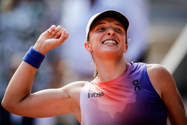June 6, 2024, Paris, France, France: Iga SWIATEK of Poland celebrates his victory during the twelfth day of Roland-Garros 2024, French Open 2024, Grand Slam tennis tournament at the Roland-Garros Stadium on June 06, 2024 in Paris, France. Paris France - ZUMAm308 20240606_zsp_m308_007 Copyright: xMatthieuxMirvillex