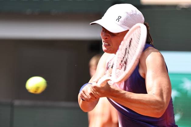 Iga Swiatek, POL, during semifinal of 2024 French Open at Roland Garros, Paris, 06 06 2024; -