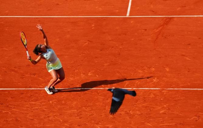 Jasmine Paolini in semi final action French Open Tennis, Day 12, Tennis, Roland Garros, Paris, France - 06 June 2024  Copyright: xJavierxGarcia Shutterstockx 14521936am