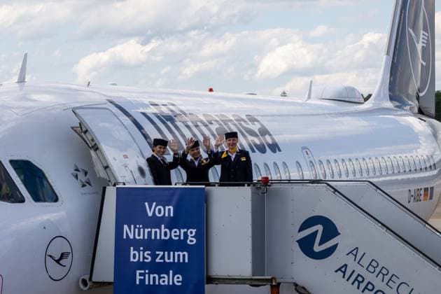 Abreise DFB-Team zum Länderspiel nach Düsseldorf Abreise der DFB-Fußball-Nationalmannschaft vom Flughafen Nürnberg nach Düsseldorf. In Mönchengladbach findet am 07.06.2024 das letzte Länderspiel Deutschland gegen Griechenland vor dem Beginn der Fußball-Europameisterschaft 2024 statt Nürnberg Flughafen Bayern Deutschland