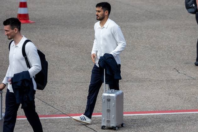 Abreise DFB-Team zum Länderspiel nach Düsseldorf Abreise der DFB-Fußball-Nationalmannschaft vom Flughafen Nürnberg nach Düsseldorf. In Mönchengladbach findet am 07.06.2024 das letzte Länderspiel Deutschland gegen Griechenland vor dem Beginn der Fußball-Europameisterschaft 2024 statt Nürnberg Flughafen Bayern Deutschland