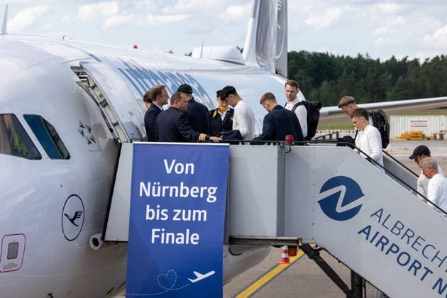 Abreise DFB-Team zum Länderspiel nach Düsseldorf Abreise der DFB-Fußball-Nationalmannschaft vom Flughafen Nürnberg nach Düsseldorf. In Mönchengladbach findet am 07.06.2024 das letzte Länderspiel Deutschland gegen Griechenland vor dem Beginn der Fußball-Europameisterschaft 2024 statt Nürnberg Flughafen Bayern Deutschland