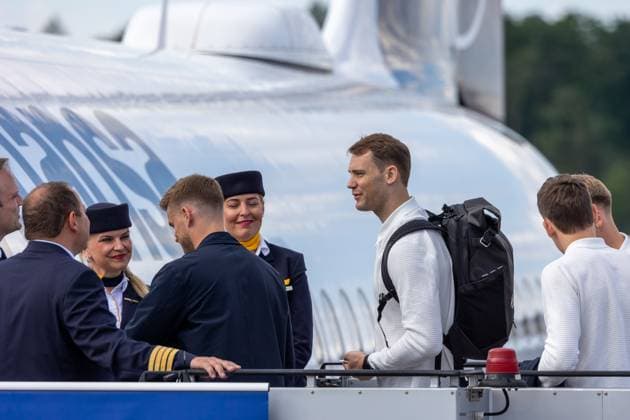 Abreise DFB-Team zum Länderspiel nach Düsseldorf Abreise der DFB-Fußball-Nationalmannschaft vom Flughafen Nürnberg nach Düsseldorf. In Mönchengladbach findet am 07.06.2024 das letzte Länderspiel Deutschland gegen Griechenland vor dem Beginn der Fußball-Europameisterschaft 2024 statt Nürnberg Flughafen Bayern Deutschland