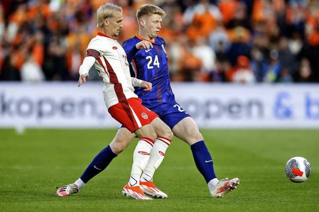 ROTTERDAM, 06-06-2024, Stadium de Kuip, Friendly match between Netherlands and Canada.player Netherlands Jerdy Schouten vs player Canada Alphonso Davies Netherlands - Canada (friendly)  x25432512x Copyright: