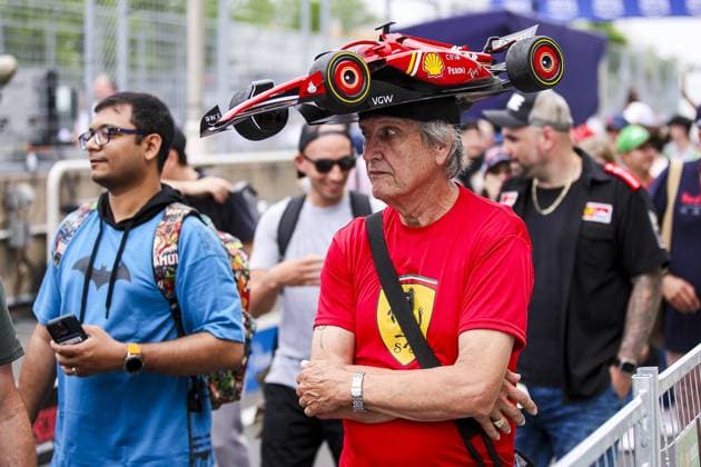 Ferrari fans is seen during the Formula 1 AWS Grand Prix du Canada 2024, 9th round of the 2024 Formula One World Championship, WM, Weltmeisterschaft from June 07 to 09, 2024 on the Circuit Gilles Villeneuve, in MontrÃ al, Canada - F1 - CANADIAN GRAND PRIX 2024 DPPI Panoramic  240606_R09_CANADA_DP_EA029693