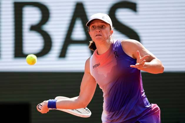 Iga Swiatek of Poland plays a forehand against Coco Gauff of United States during the Women™s Single Semi Finals of 2024 French Open - Day 12 at Roland Garros on June 6, 2024 in Paris, France. (Photo by JustPictures) Paris Roland Garros France