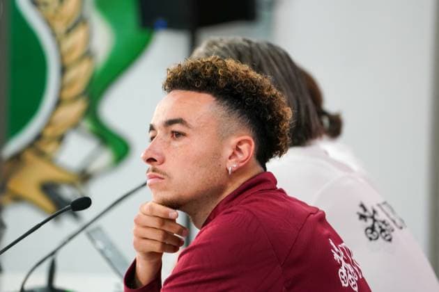 St. Gallen, Schweiz: Pressekonferenz der Schweizer Nationalmannschaft mit Nati-Trainer Murat Yakin und Nationalspieler Ruben Vergas vor dem letzten Testspiel gegen Österreich. UEFA EURO, EM, Europameisterschaft,Fussball 2024, Fußball, Länderspiel, Medienkonferenz, PK, Kybunpark Copyright: xJoeranxSteinsiekx