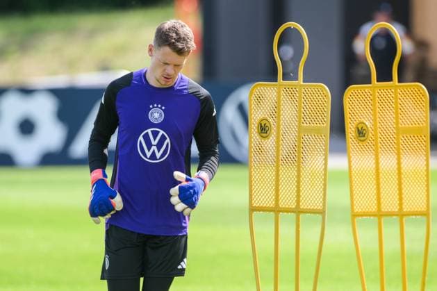 Fußball, Nationalmannschaft, 20240606, Abschlusstraining Deutschland - Griechenland. Im Bild Alexander NÜBEL (VfB Stuttgart) hängender Kopf enttäuscht Portrait Oberkörper halbe Figur angeschnittenes Einzelmotiv. Herzogenaurach Homeground Bayern Deutschland Copyright: Passion2Press MarkusxFischerx