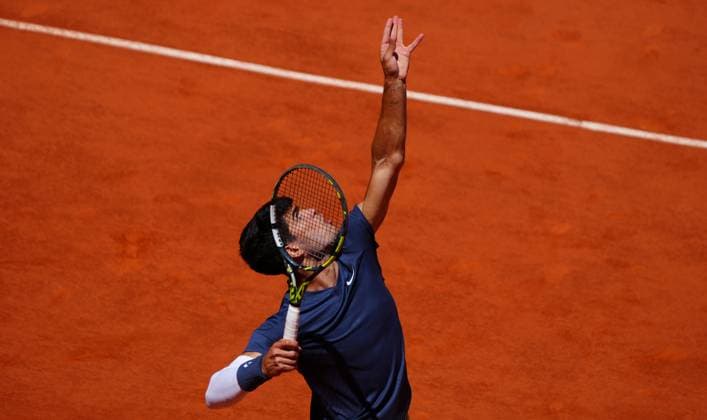 Carlos Alcaraz serves French Open Tennis, Day 13, Tennis, Roland Garros, Paris, France - 07 June 2024  Copyright: xJavierxGarcia Shutterstockx 14523806r