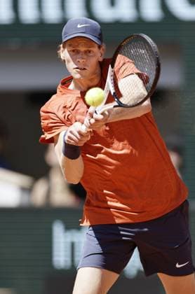 Tennis: French Open Jannik Sinner of Italy plays against Carlos Alcaraz of Spain in a men s singles semifinal match at the French Open tennis tournament in Paris on June 7, 2024.  A14AA0002966961P