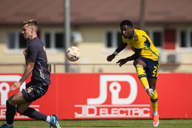 240607 Josafat Mendes of Sweden during the under-21 International Friendly, Länderspiel, Nationalmannschaft football match between Sweden and England on June 7, 2024 in Zagreb. Photo: Nikola Krstic BILDBYRAN COP 307 NK0014 fotboll football soccer fotball träningslandskamp international friendly sverige sweden england bbeng U21, U 21 under-21 Copyright: NIKOLAxKRSTIC BB240607BB676