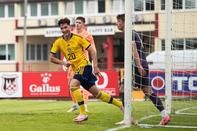 240607 Deniz Gül of Sweden celebrates the 0-1 goal during the under-21 International Friendly, Länderspiel, Nationalmannschaft football match between Sweden and England on June 7, 2024 in Zagreb. Photo: Nikola Krstic BILDBYRAN COP 307 NK0014 fotboll football soccer fotball träningslandskamp international friendly sverige sweden england bbeng U21, U 21 under-21 Copyright: NIKOLAxKRSTIC BB240607BB789