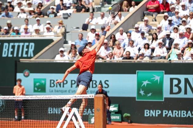 7th June 2024; Roland Garros, Paris, France; 2024 French Open Tennis tournament, Day 13; Jannik Sinner (ITA) at full stretch against Carlos Alcaraz (ESP) mens singles semi-final match  ActionPlus12651479 JonxBromley