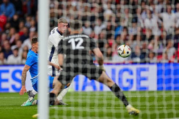 England v Iceland Friendly 07 06 2024. International Cole Palmer of England shoots towards the goal during the Friendly match between England and Iceland at Wembley Stadium, London, England on 7 June 2024. Editorial use only , Copyright: xNigelxKeenex PSI-19807-0017