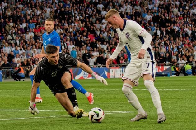London, England, June 07 2024: Cole Palmer (7 England) in action during the International Friendly, Länderspiel, Nationalmannschaft game between England and Iceland at Wembley Stadium in London, England. (Pedro Porru SPP) Copyright: xPedroxPorrux xSPPx spp-en-PePoSp-4F8A9981