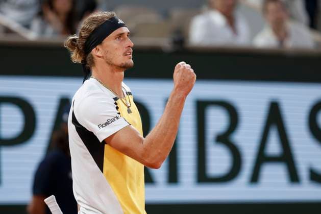 Alexander Zverev (GER) macht die Faust und jubelt, Jubel, Freude, Emotion, Halbfinale, Semi Final Tennis - French Open 2024 - Roland Garros - Paris - - France - 7 June 2024. Copyright: xJuergenxHasenkopfx