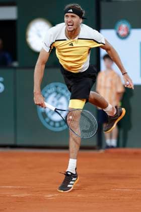 Alexander Zverev (GER), Halbfinale, Semi Final Tennis - French Open 2024 - Roland Garros - Paris - - France - 7 June 2024. Copyright: xJuergenxHasenkopfx
