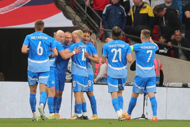 England v Iceland International Friendly, Länderspiel, Nationalmannschaft The Iceland players celebrate their side?s 1st goal during the International Friendly match at Wembley Stadium, London Copyright: xPaulxChestertonx FIL-20212-0057 UK Newspapers OUT
