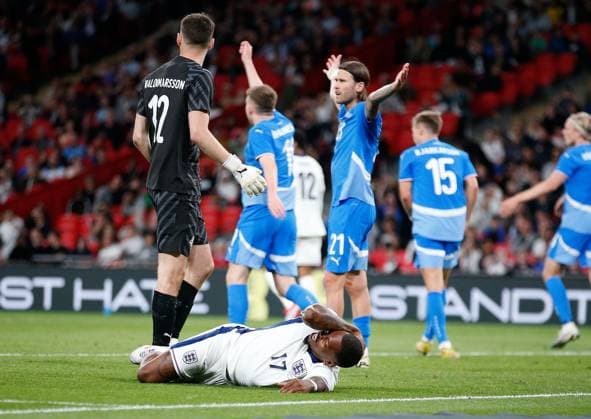 Ivan Toney of England on the floor in the penalty area England v Iceland, International Friendly, Länderspiel, Nationalmannschaft Wembley Stadium, London, UK - 07 06 2024  Copyright: xMattxImpey Shutterstockx 14528702bd