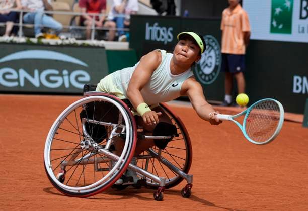 Sport Themen der Woche KW23 (240608) -- PARIS, June 8, 2024 -- Zhu Zhenzhen competes during the Women s Wheelchair Singles Final between Zhu Zhenzhen of China and Diede De Groot of the Netherlands at the French Open tennis tournament at Roland Garros in Paris, France, June 8, 2024. ) (SP)FRANCE-PARIS-TENNIS-FRENCH OPEN-WOMEN S WHEELCHAIR SINGLES GaoxJing 