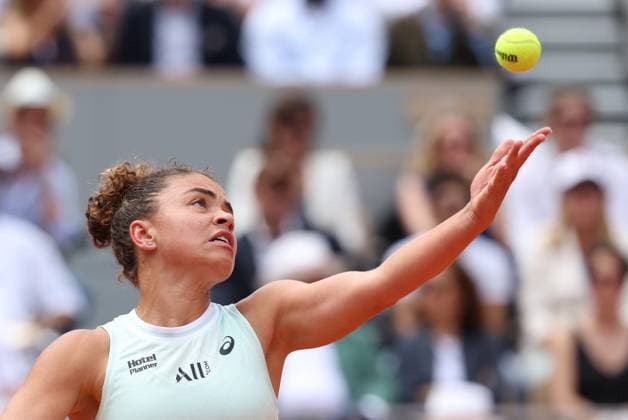 ROLAND GARROS 2024 Thierry Larret Maxppp. Tennis. Roland Garros 2024. Internationaux de France de tennis. Stade Roland Garros, Paris (75). Le 8 juin 2024. Finale Femmes : Court Philippe Chatrier : Iga SWIATEK (POL) vs Jasmine PAOLINI (ITA). PARIS (75) STADE ROLAND GARROS PARIS ILE DE FRANCE FRANCE  Copyright: xThierryxLarret MAXPPPxThierryxLarretx TL_20240608_0007 0535345706st
