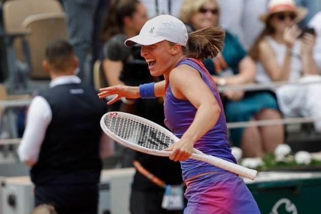Iga Swiatek (POL) jubelt nach dem Sieg, Jubel, Freude, Emotion, Finale, Endspiel Tennis - French Open 2024 - Roland Garros - Paris - - France - 8 June 2024. Copyright: xJuergenxHasenkopfx
